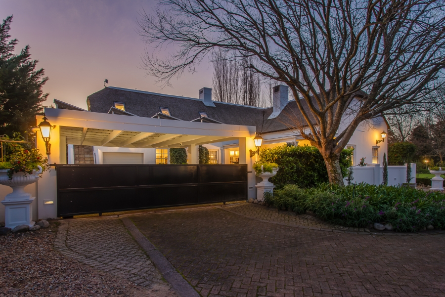 3 Bedroom Property for Sale in Deltacrest Western Cape
